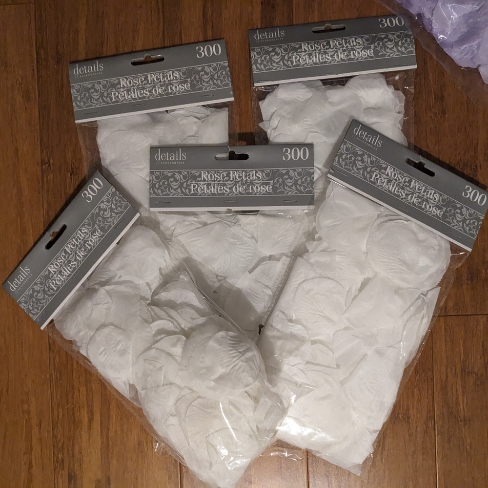 Fabric Rose Petals | White (1500 petals)